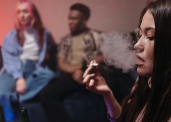 Utilizing hashish and tobacco collectively could sharply improve the danger of psychosis