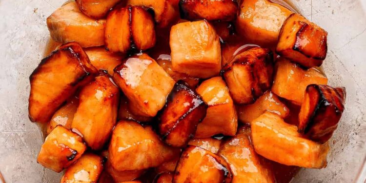 Honey Sriracha Salmon Bites (Air Fryer Appetizer!)