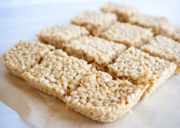 Rice Krispie Treats Recipe (With Do-it-yourself Marshmallow)