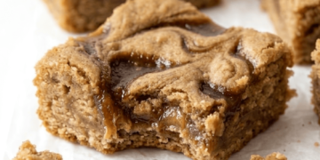 Caramel Apple Swirl Bars [gluten-free + sugar-free] • Wholesome Helper