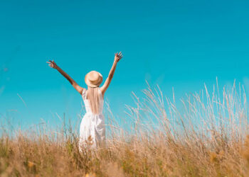 125 Constructive Quotes About Life to Brighten Your Day