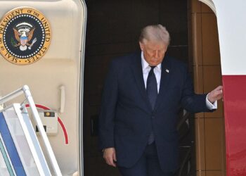 Trump’s Secret Aircraft Journey Not Unprecedented, Former Brokers Say