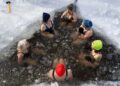 Extra Girls Are Embracing Chilly Plunges As Science Continues To Reveal Actual Advantages