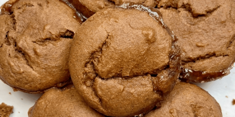 Low-Fats Peanut Butter and Jelly Muffins [vegan + gluten-free] • Wholesome Helper