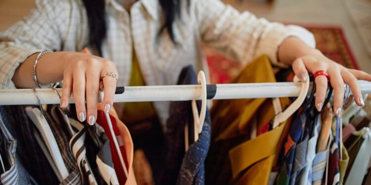 4 Straightforward Methods to Thrift Smarter