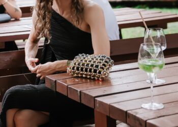 The way to Save Cash and Nonetheless Have a Social Life: 5 Straightforward Suggestions