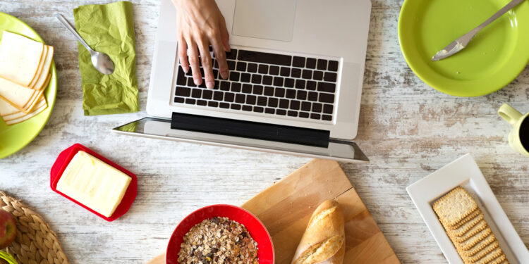 Easy methods to Eat Wholesome on a Price range: 5 Easy Methods