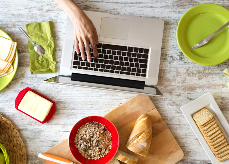 Easy methods to Eat Wholesome on a Price range: 5 Easy Methods