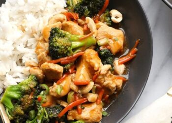 Hen Stir Fry Meal Prep (Prepared in 30 Minutes)
