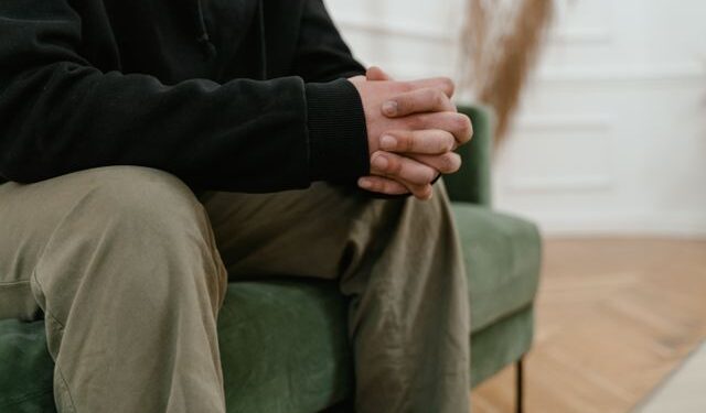 How An Outpatient Rehab Middle Helps Individuals Rebuild From Scratch