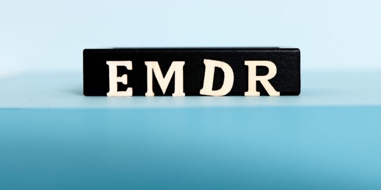 What can EMDR supply to folks with persona dysfunction?